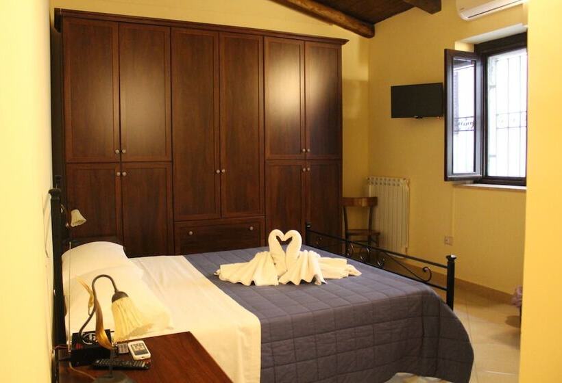 بنسيون La Chiazzolla