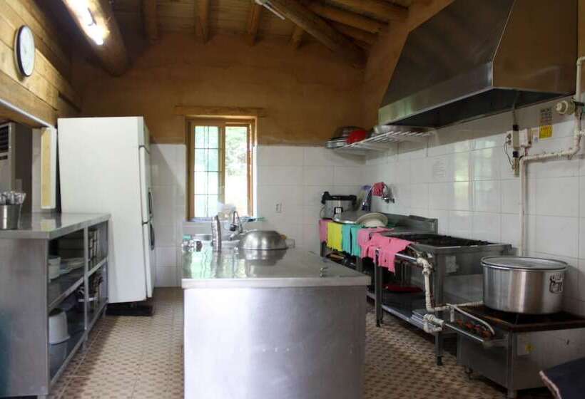 Пансион Seunggok E Co Experience Village