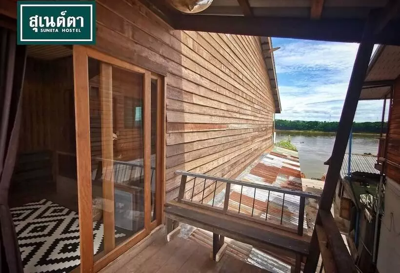پانسیون Suneta Hostel Chiangkhan