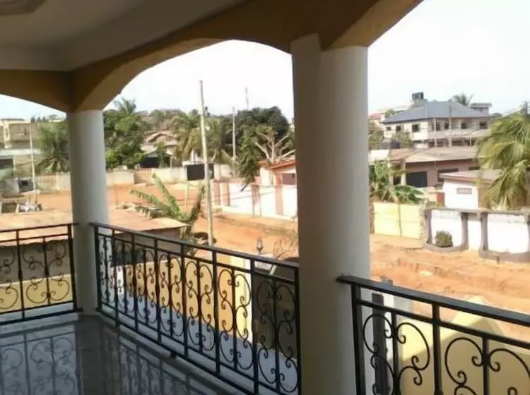 Majatalo Sweetwater Guest House