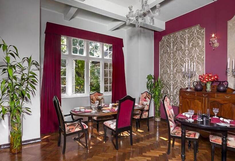 Pension Taylors Hill