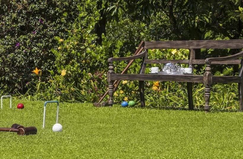 Pension Taylors Hill