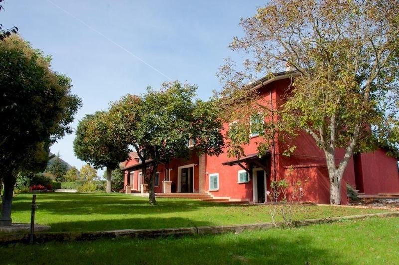 Tenuta Mandia Agriturismo La Tavernola