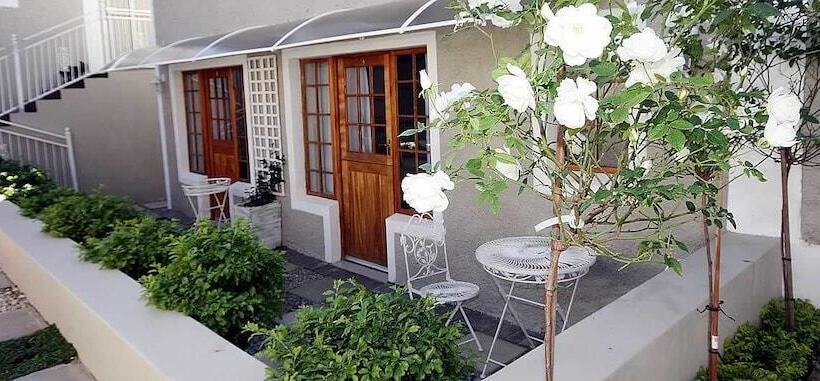 Tri Angle B&b And Wellness Salon