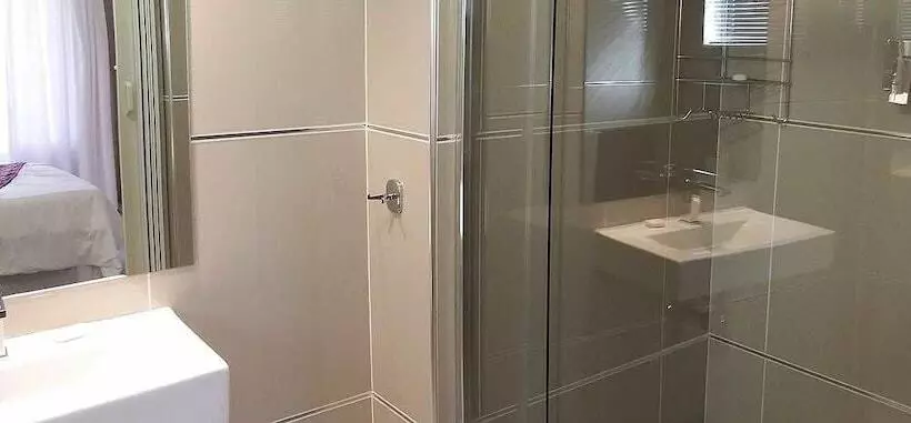 Tri Angle B&b And Wellness Salon