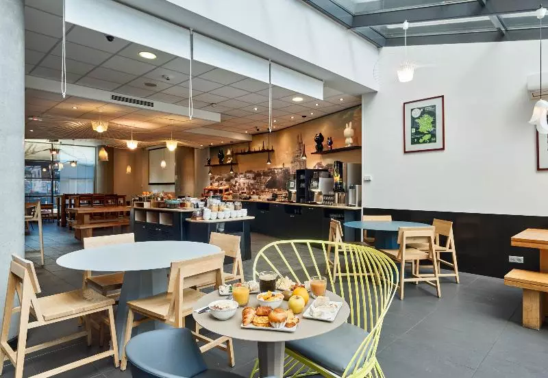 ホテル B&B Home Paris Nord 18ème