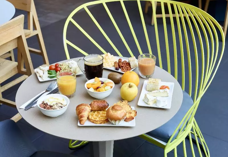 ホテル B&B Home Paris Nord 18ème