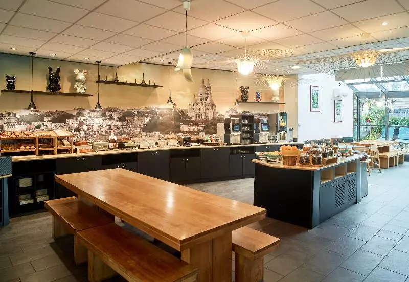 ホテル B&B Home Paris Nord 18ème