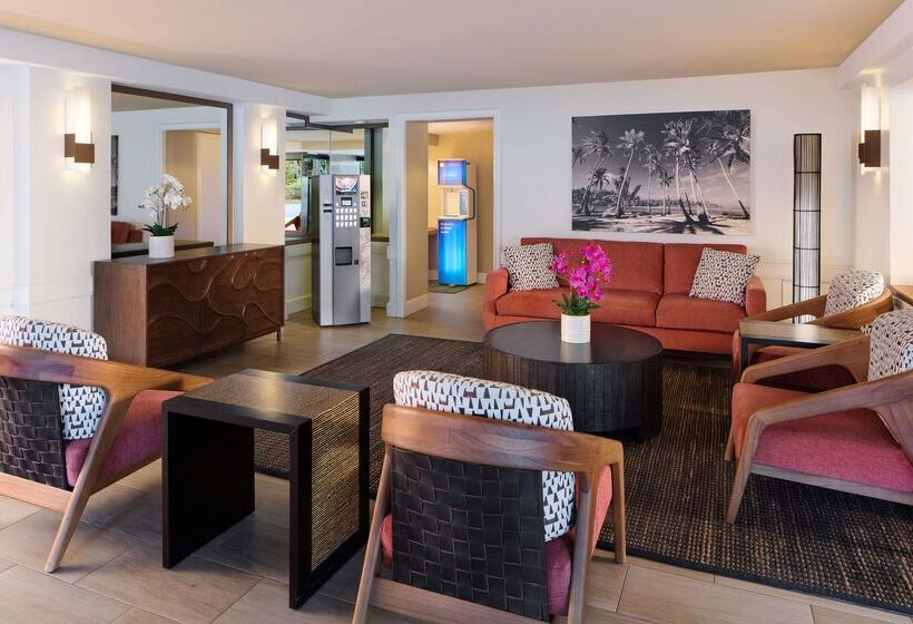 בית מלון כפרי Aqua Palms Waikiki