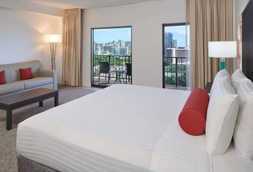 هتل Aqua Palms Waikiki