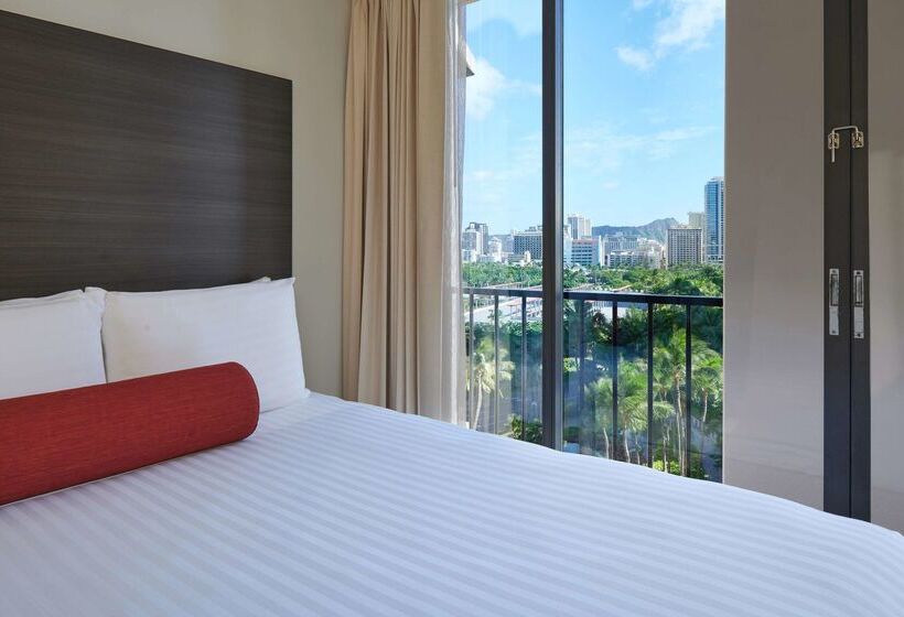 בית מלון כפרי Aqua Palms Waikiki