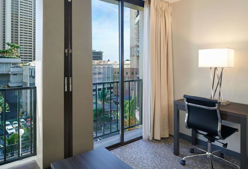 בית מלון כפרי Aqua Palms Waikiki