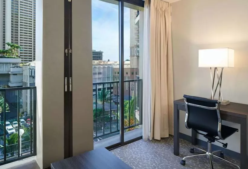 هتل Aqua Palms Waikiki