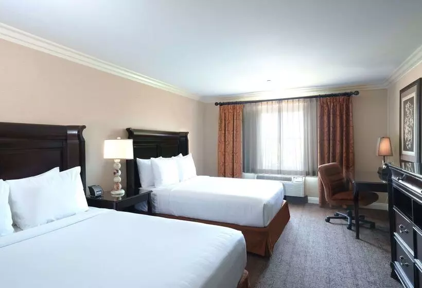 Отель Best Western Ontario Mills Mall