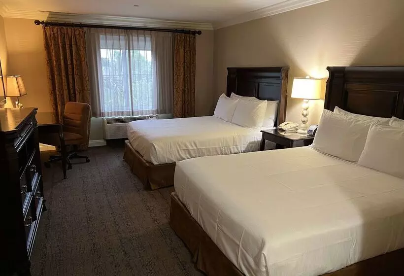 Отель Best Western Ontario Mills Mall