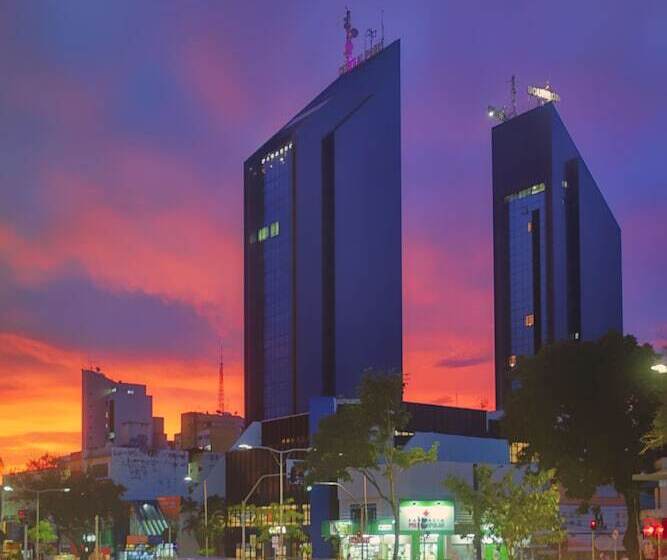 Central Park Hotel By Bourbon