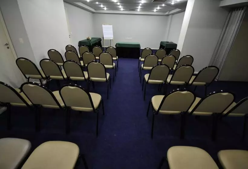 Central Park Hotel By Bourbon