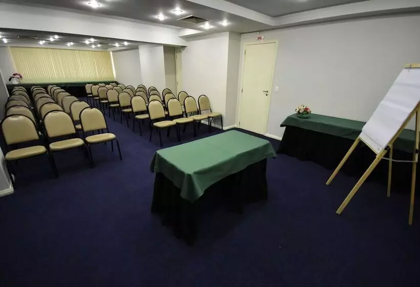 Central Park Hotel By Bourbon