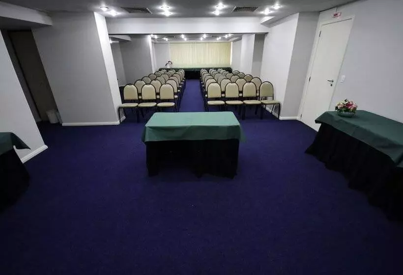 Central Park Hotel By Bourbon