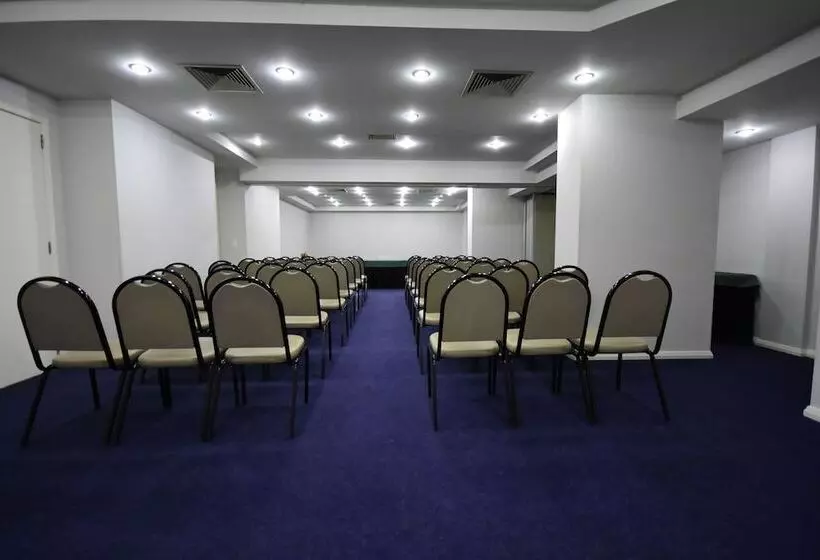 Central Park Hotel By Bourbon