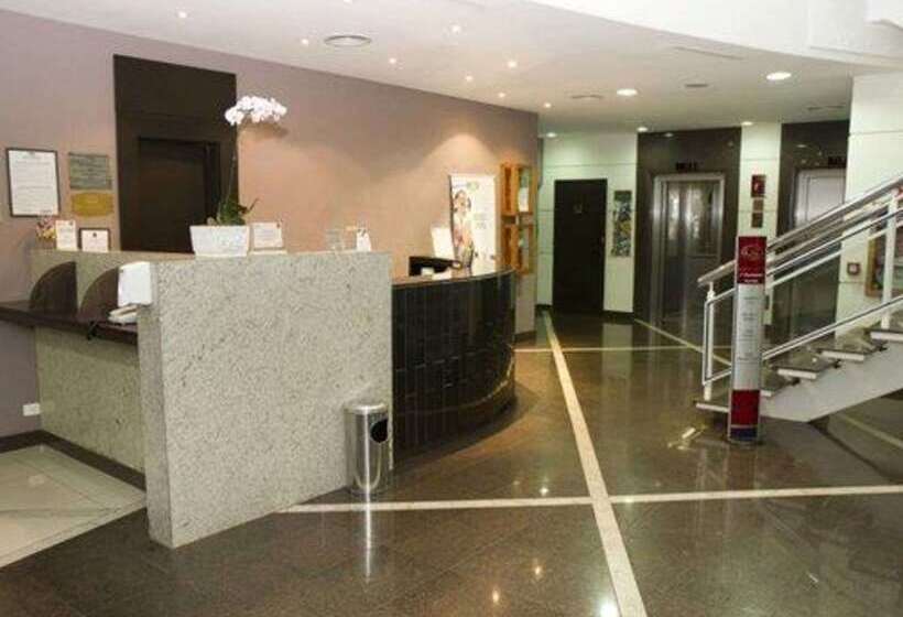 ホテル Comfort Suites Londrina