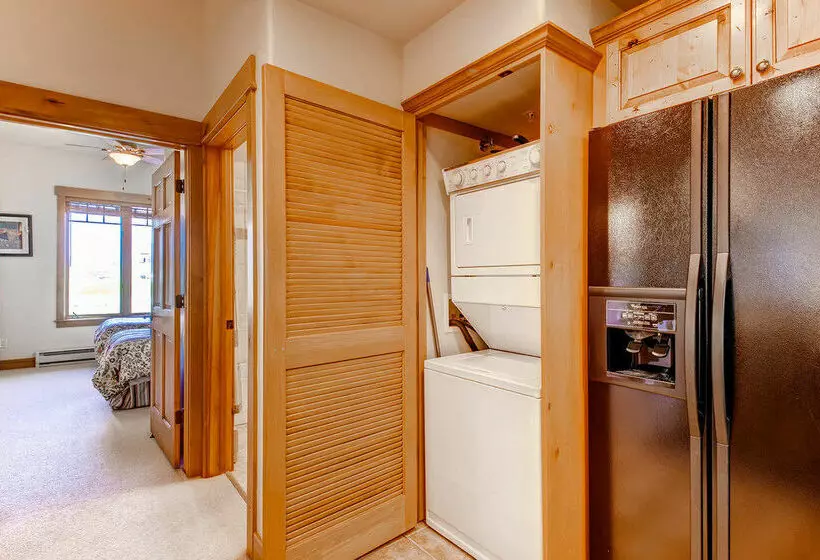 בית מלון כפרי Eagleridge Lodge 204