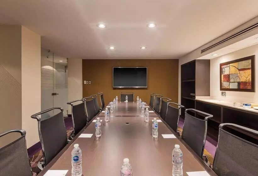 هتل Exe Alameda Reforma