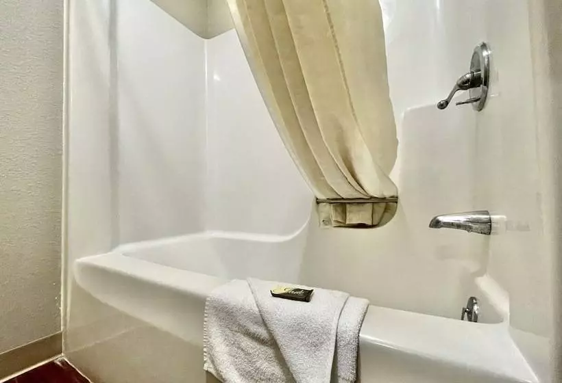 호텔 Fairbridge Inn & Suites Fort Wayne