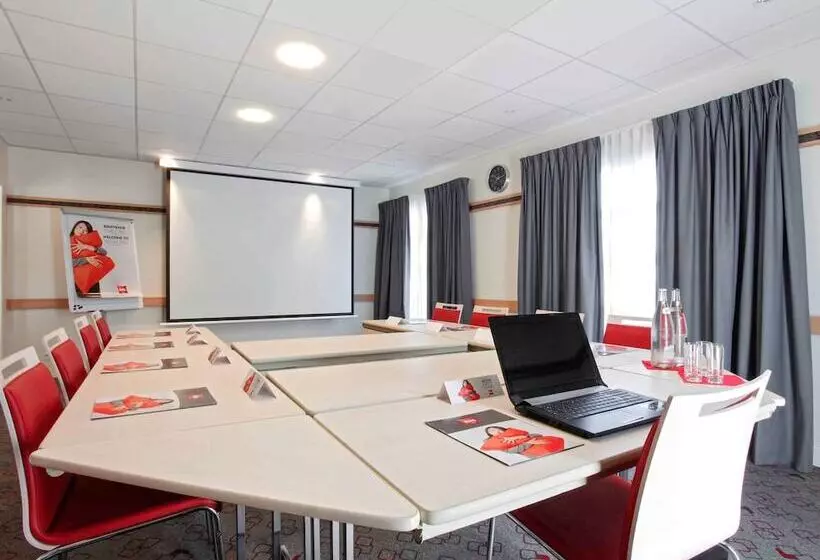 فندق Ibis Manosque Cadarache