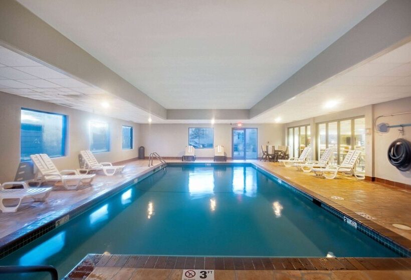 فندق La Quinta Inn & Suites By Wyndham Omaha Airport Downtown