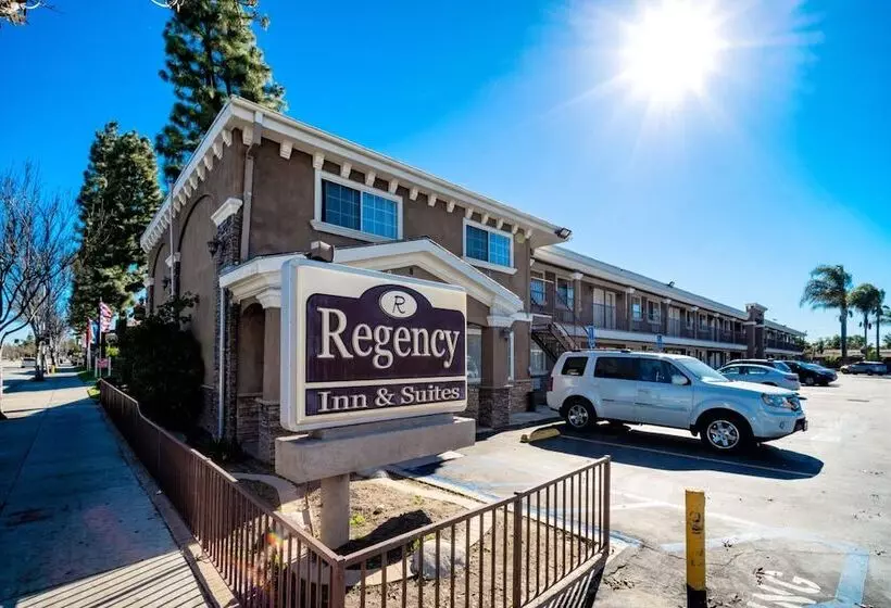 هتل Regency Inn & Suites Downey