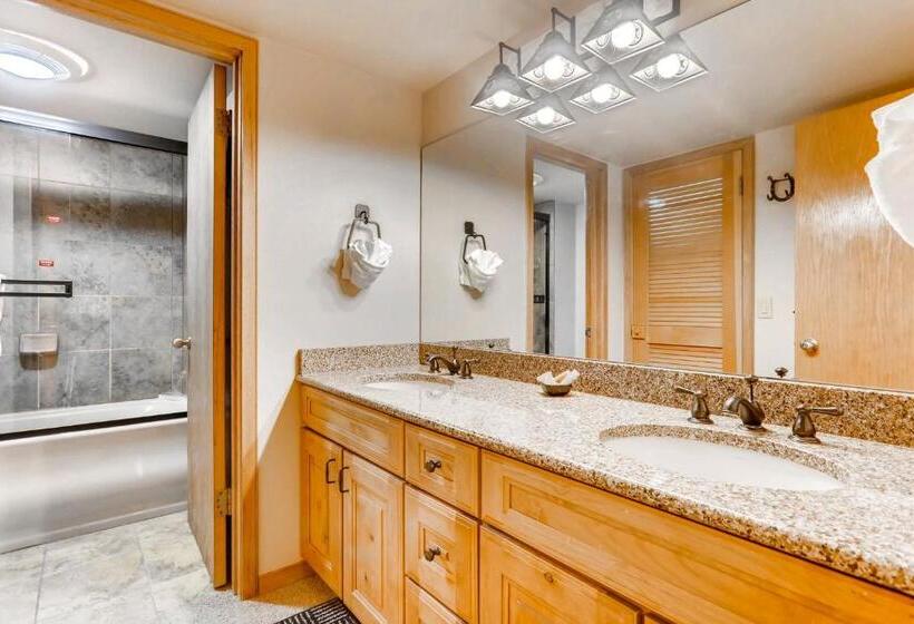 هتل Ski Tip Lodge By Keystone Resort