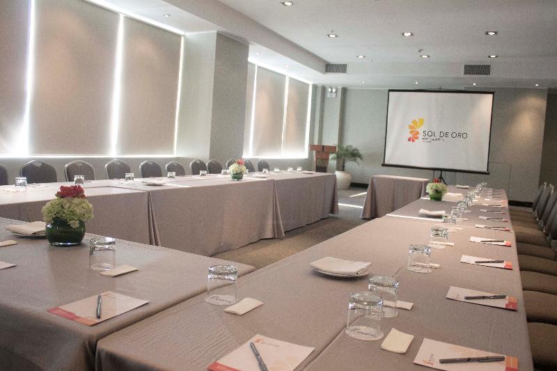 Sol De Oro Hotel & Suites
