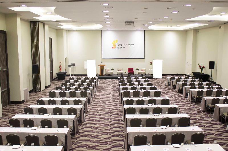 Sol De Oro Hotel & Suites