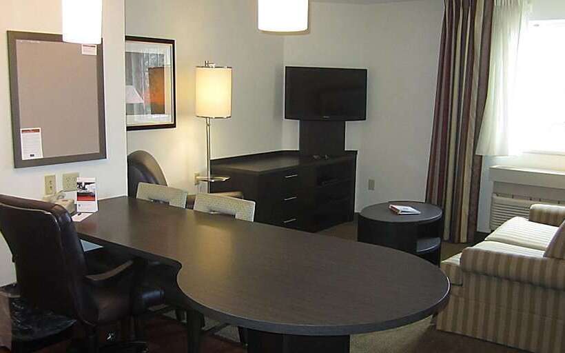 Отель Sonesta Simply Suites Denver West Federal Center