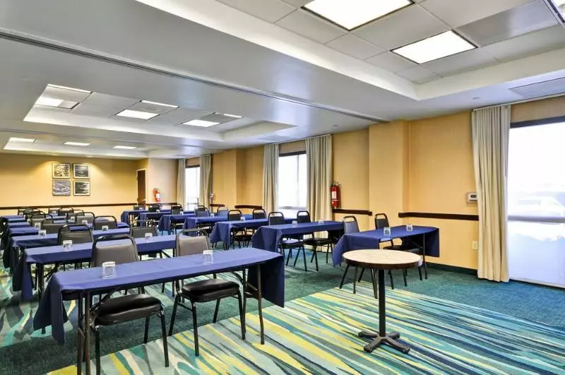 בית מלון כפרי Springhill Suites Austin Round Rock