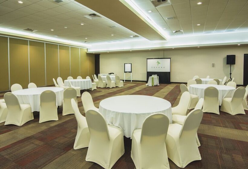 Hotelli Tesoro Los Cabos