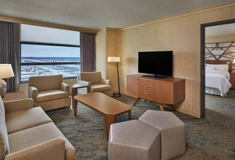 בית מלון כפרי The Westin Detroit Metropolitan Airport