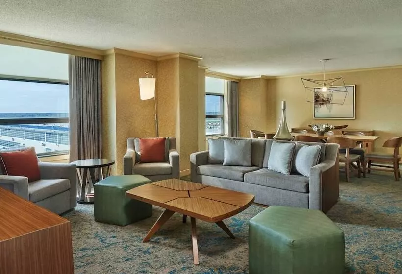 בית מלון כפרי The Westin Detroit Metropolitan Airport