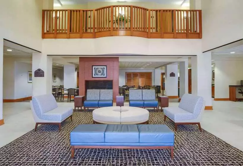 ホテル Wingate By Wyndham   Dulles International