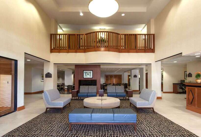 فندق Wingate By Wyndham Dulles International