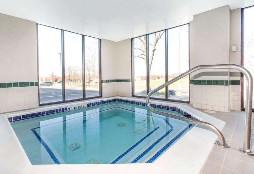 فندق Wingate By Wyndham Dulles International