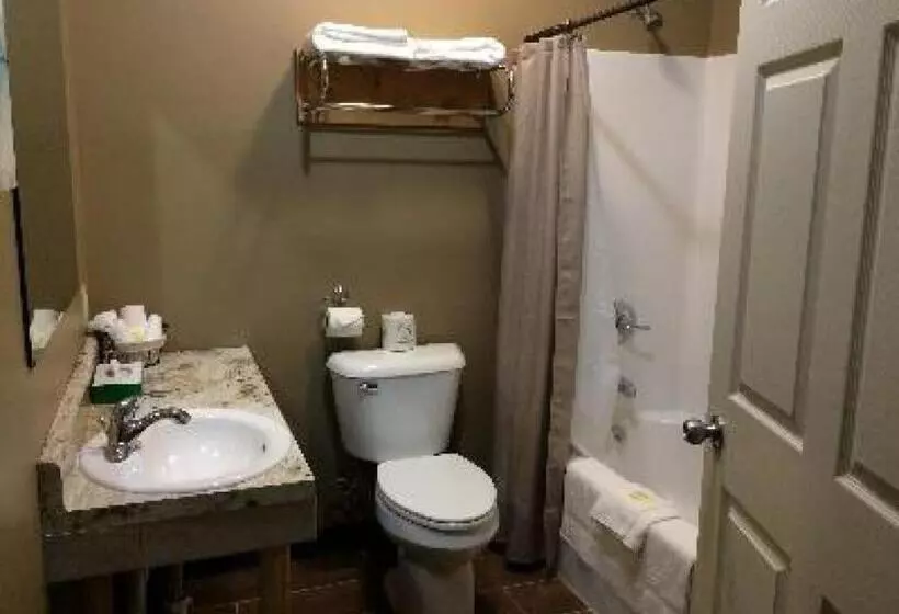 Retkeilymaja Big Horse Inn And Suites