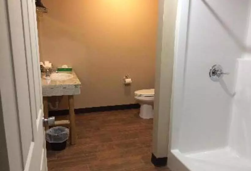 Retkeilymaja Big Horse Inn And Suites