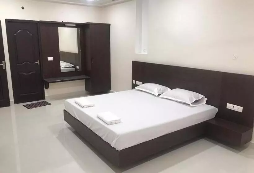 Retkeilymaja Sri Krishna Residency