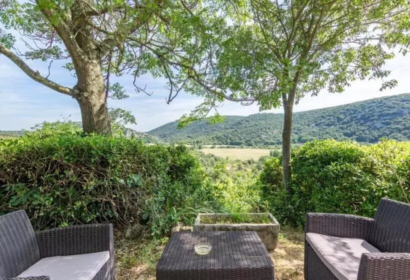 Hotelli Auberge De Saugras