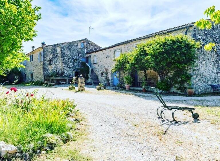 בית מלון כפרי Auberge De Saugras