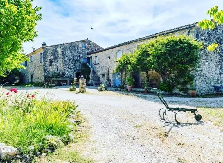 Hotelli Auberge De Saugras