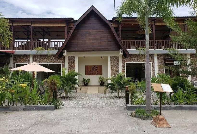 ホテル Bruga Villas Restaurant And Spa