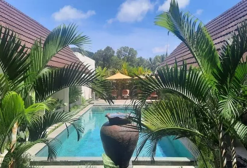 ホテル Bruga Villas Restaurant And Spa